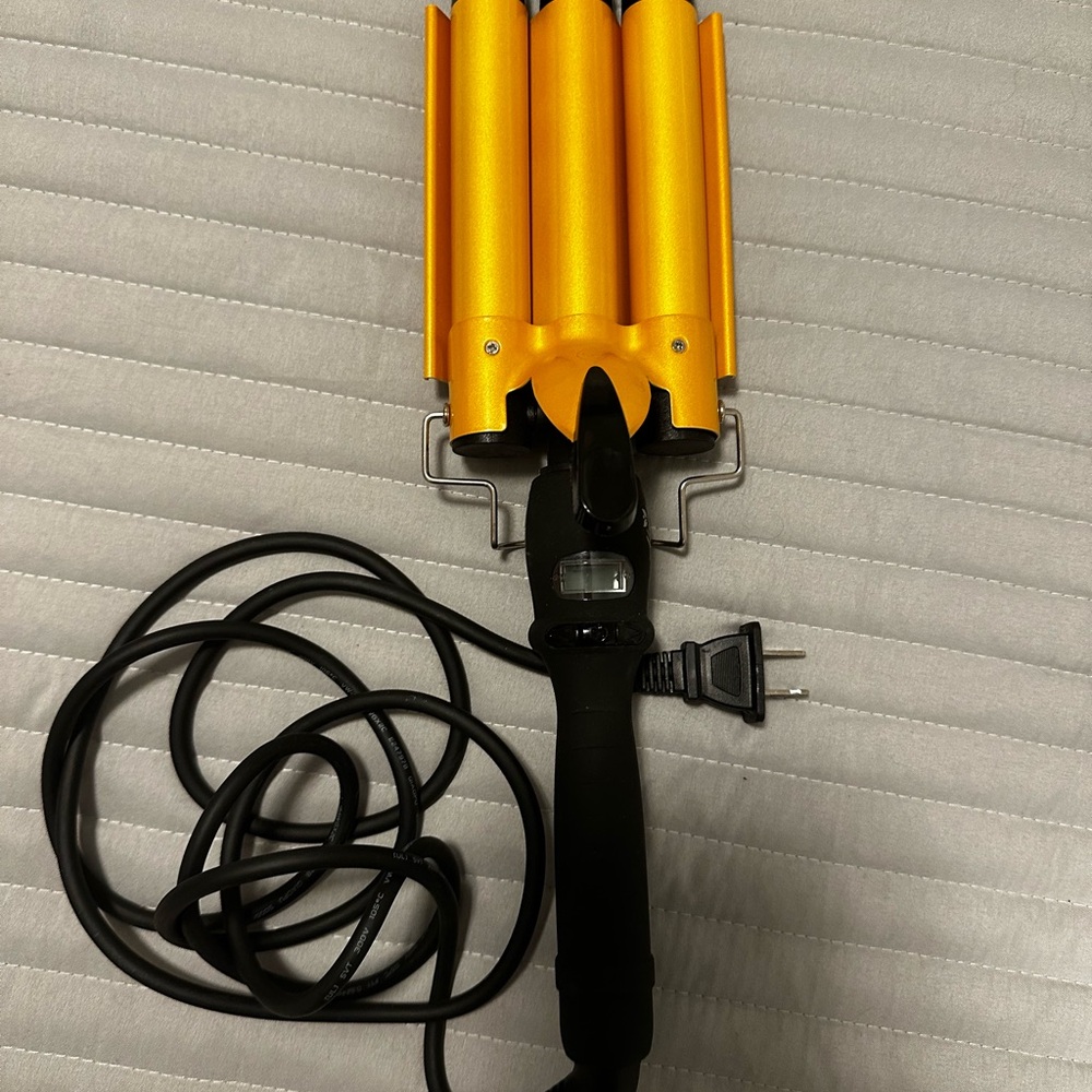Gold Hair Waver Styling Tool